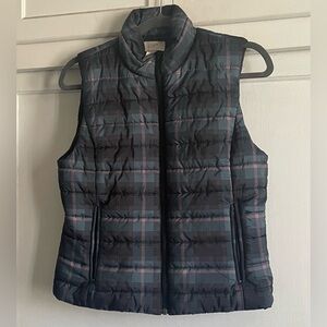 Ann Taylor LOFT Puffer Vest. Pre-Owned.